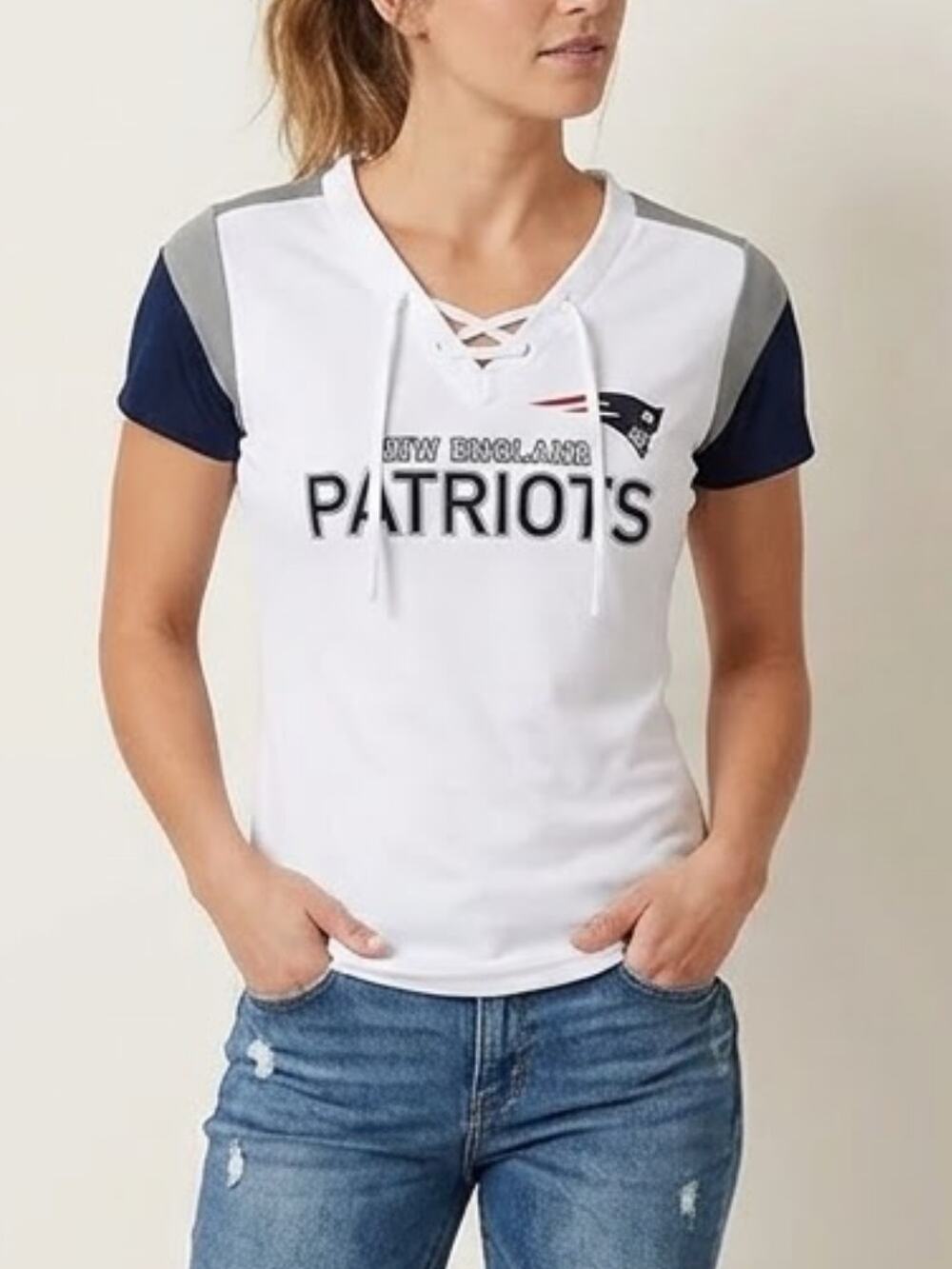 NFL New England Patriots Lace-Up Tee S NWT Sporty Fan Gear